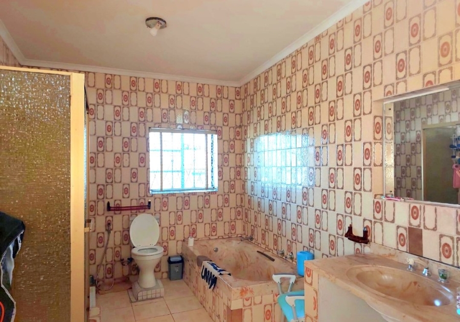 4 Bedroom Property for Sale in Thomas Gamble Eastern Cape